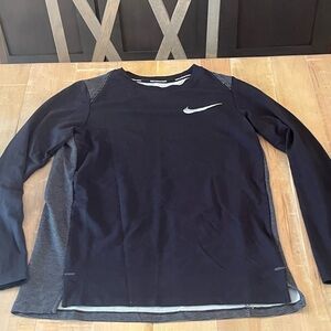 Nike Men’s Black Long-Sleeve Performance Crew Sweater